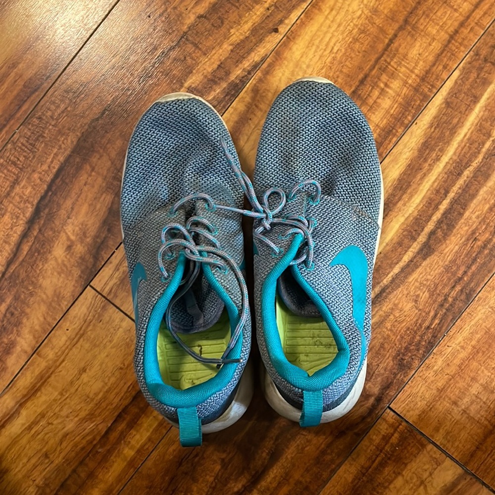 WORKOUT SHOES!
